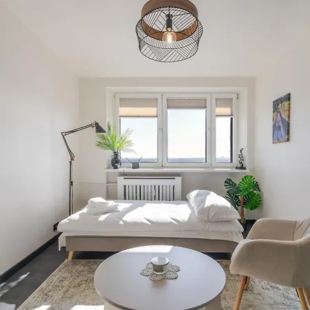 Silesia Panorama - By Bookinghost דירה