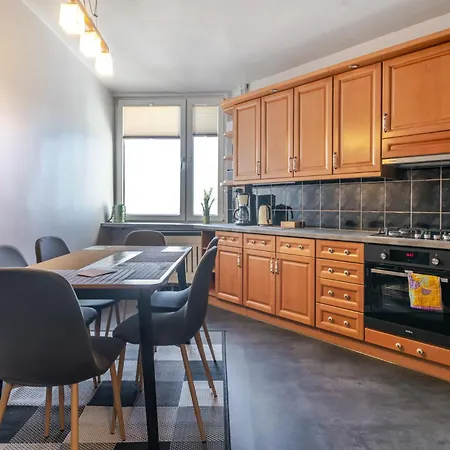 Silesia Panorama - By Bookinghost דירה